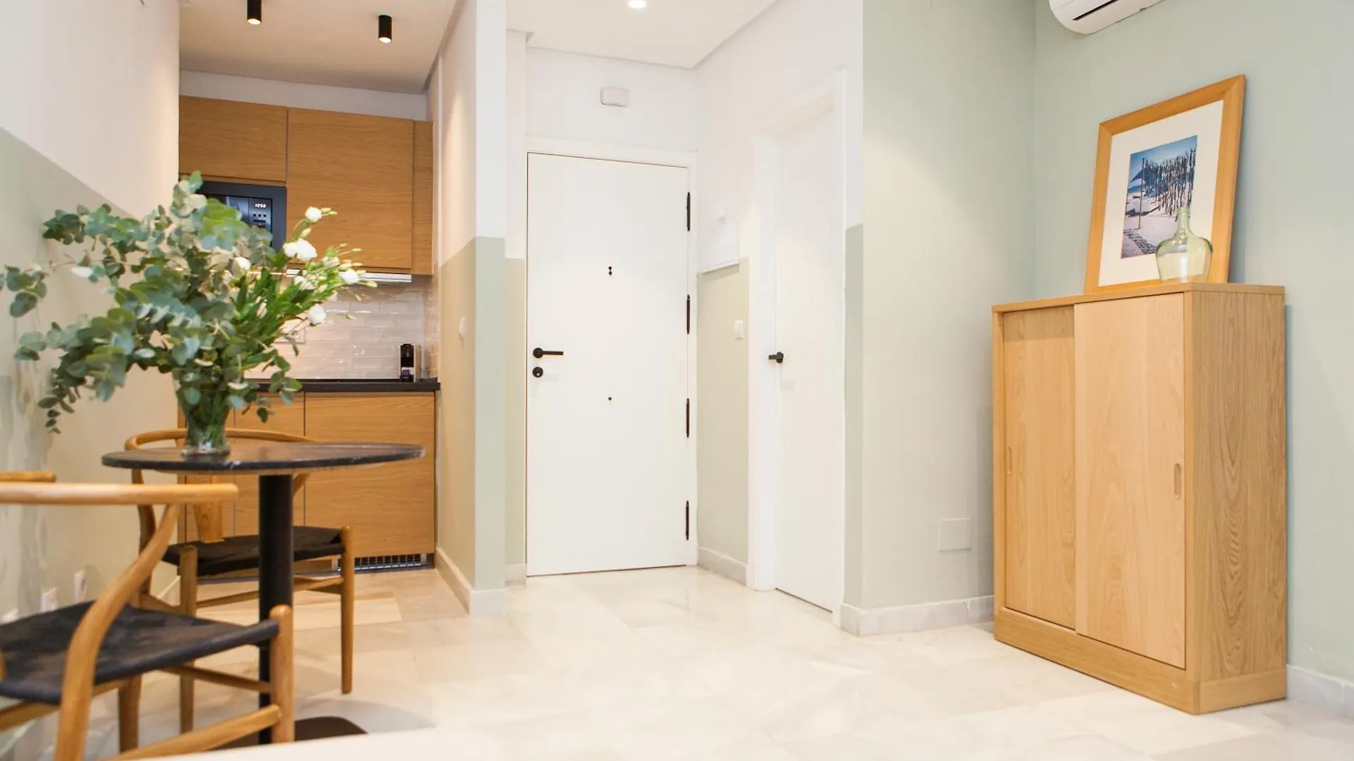Galera Suites Seville 0*,  Spain